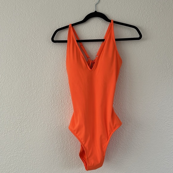🧡🧡🧡TA3 PLUNGEY IN ORANGE 🧡🧡🧡 - Picture 3 of 5